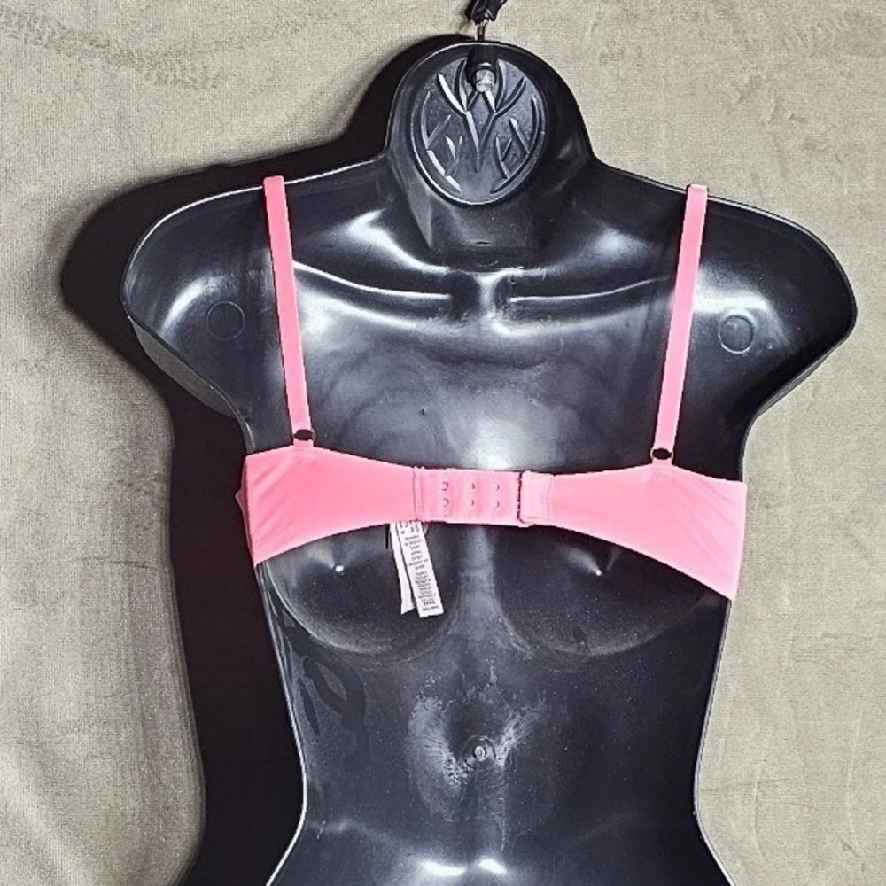 Victoria's Secret Incredible Unlined Plunge Bra Pink 32D Underwire New